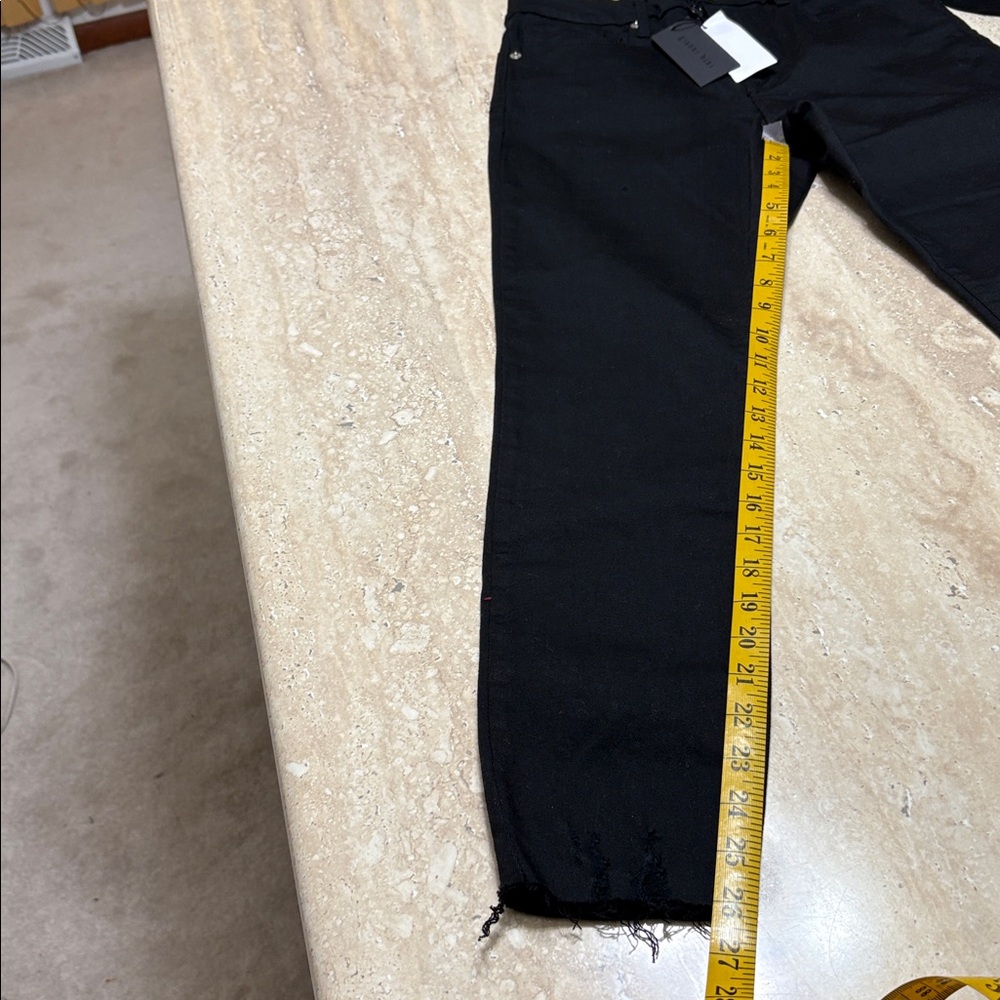 NWT Gianni Bini High Waisted skinny black jeans. - Picture 10 of 11